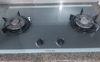 service dispenser (12)